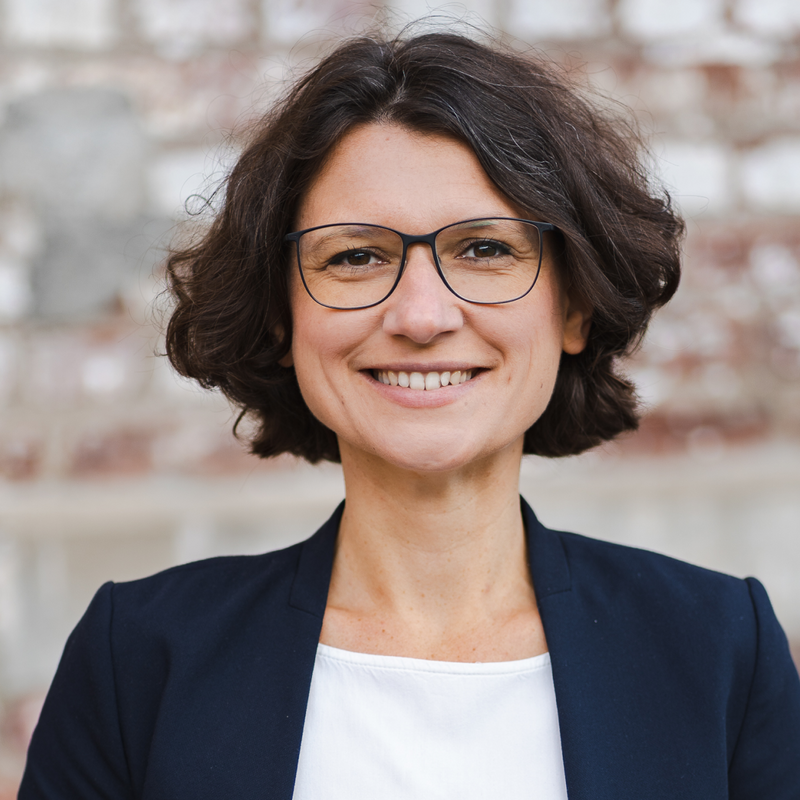 Dr. Gina Rosa Wollinger